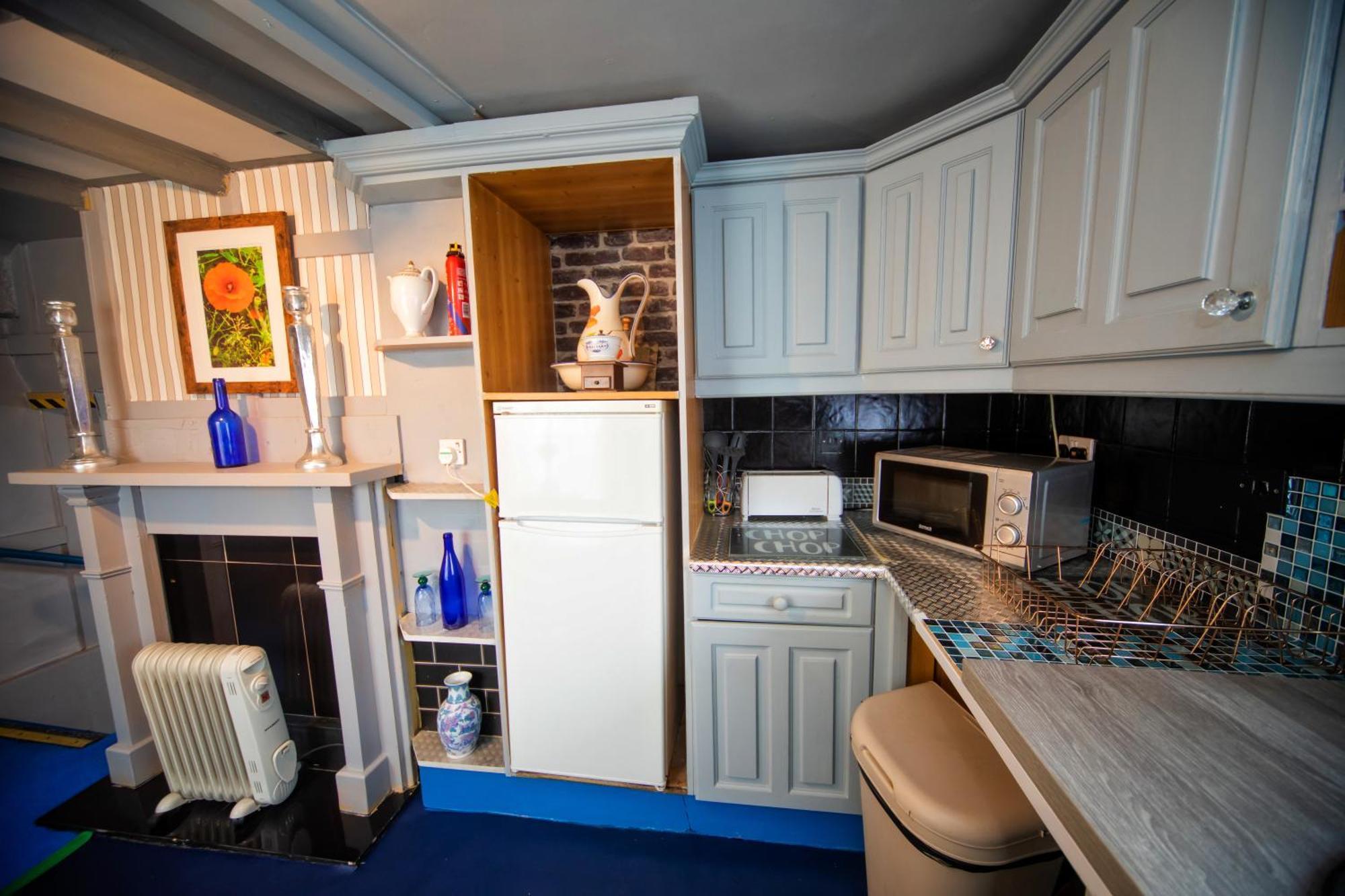 The Secret Garden Apartment Newark-on-Trent  ภายนอก รูปภาพ