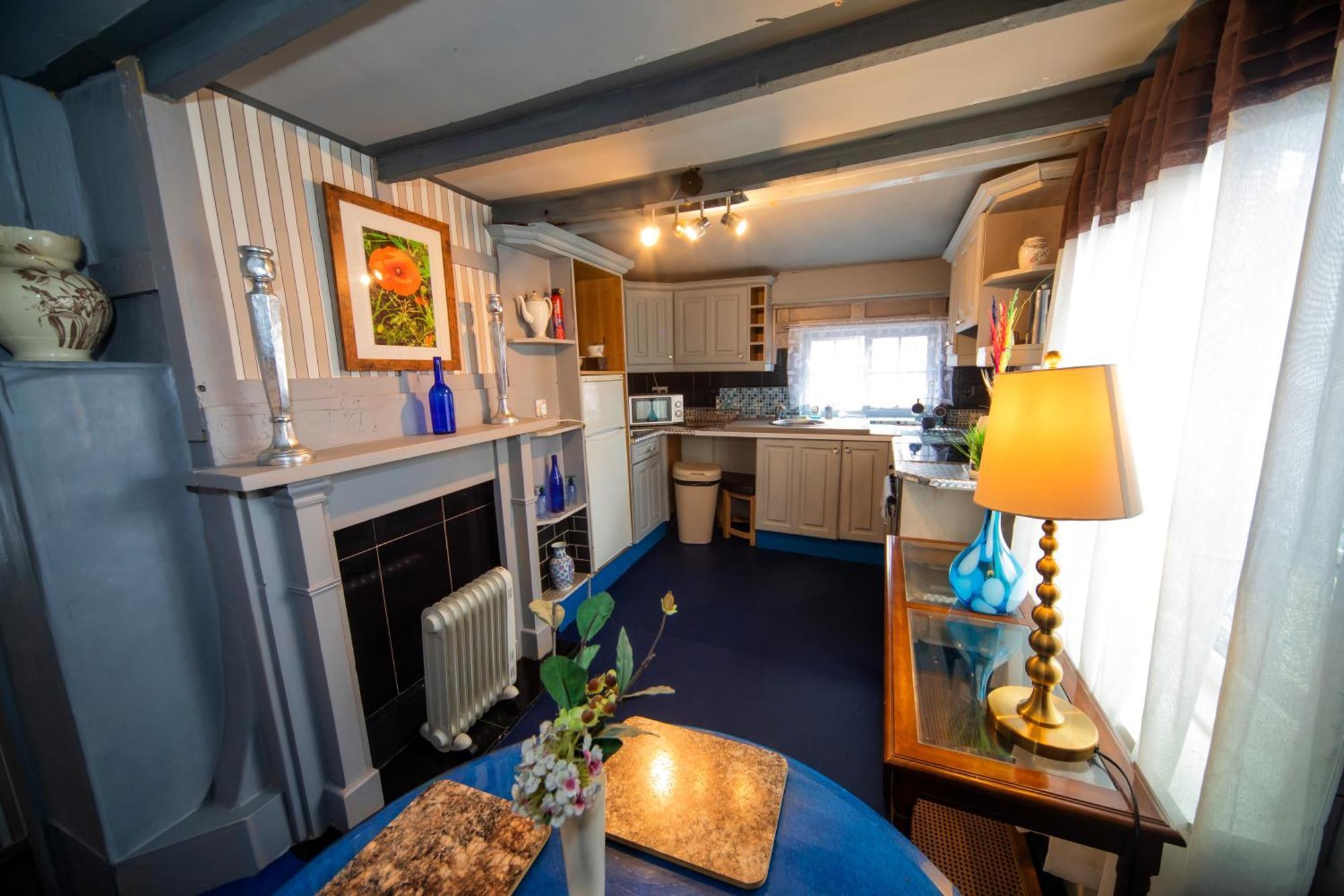 The Secret Garden Apartment Newark-on-Trent  ภายนอก รูปภาพ