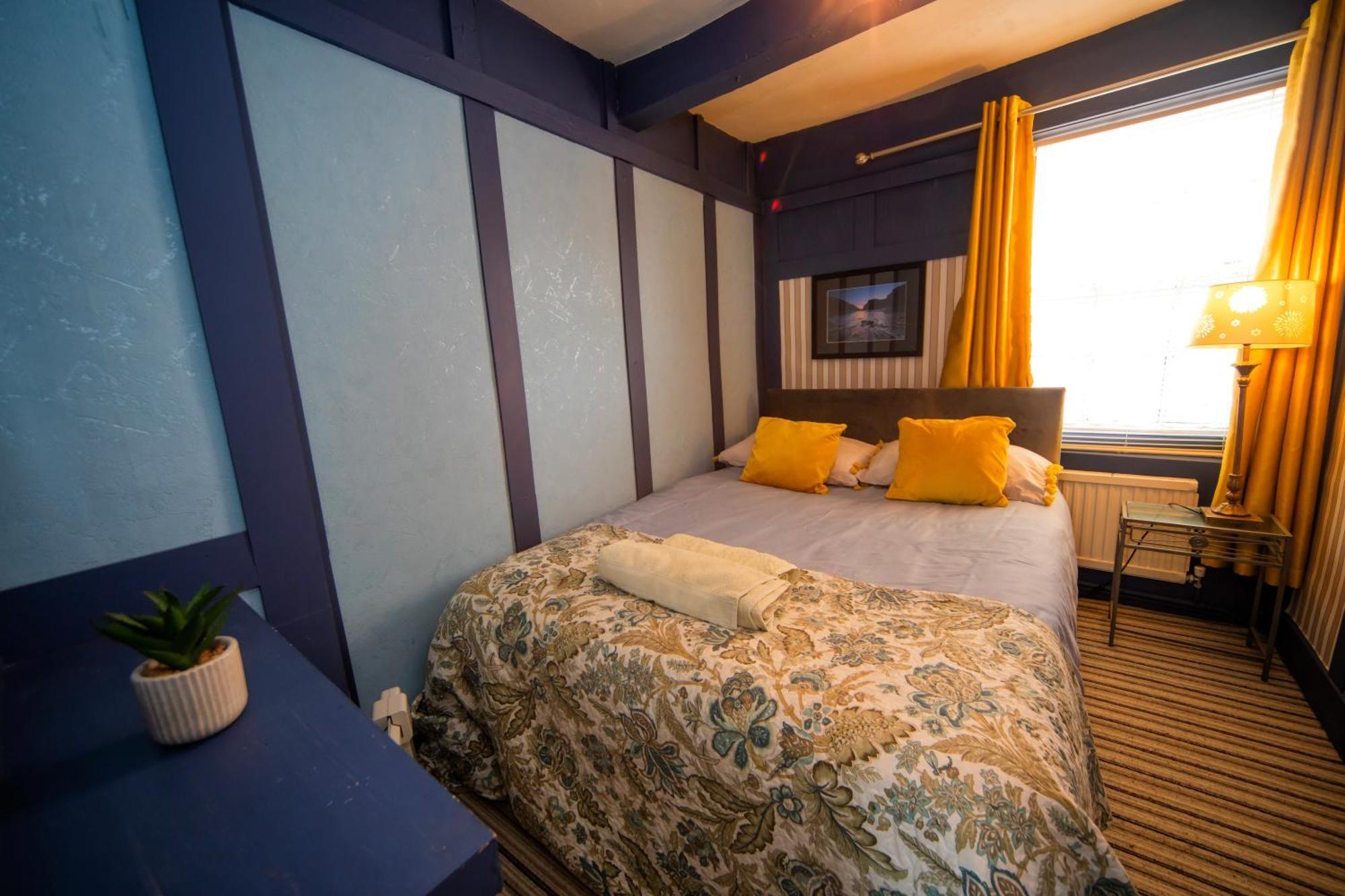The Secret Garden Apartment Newark-on-Trent  ภายนอก รูปภาพ