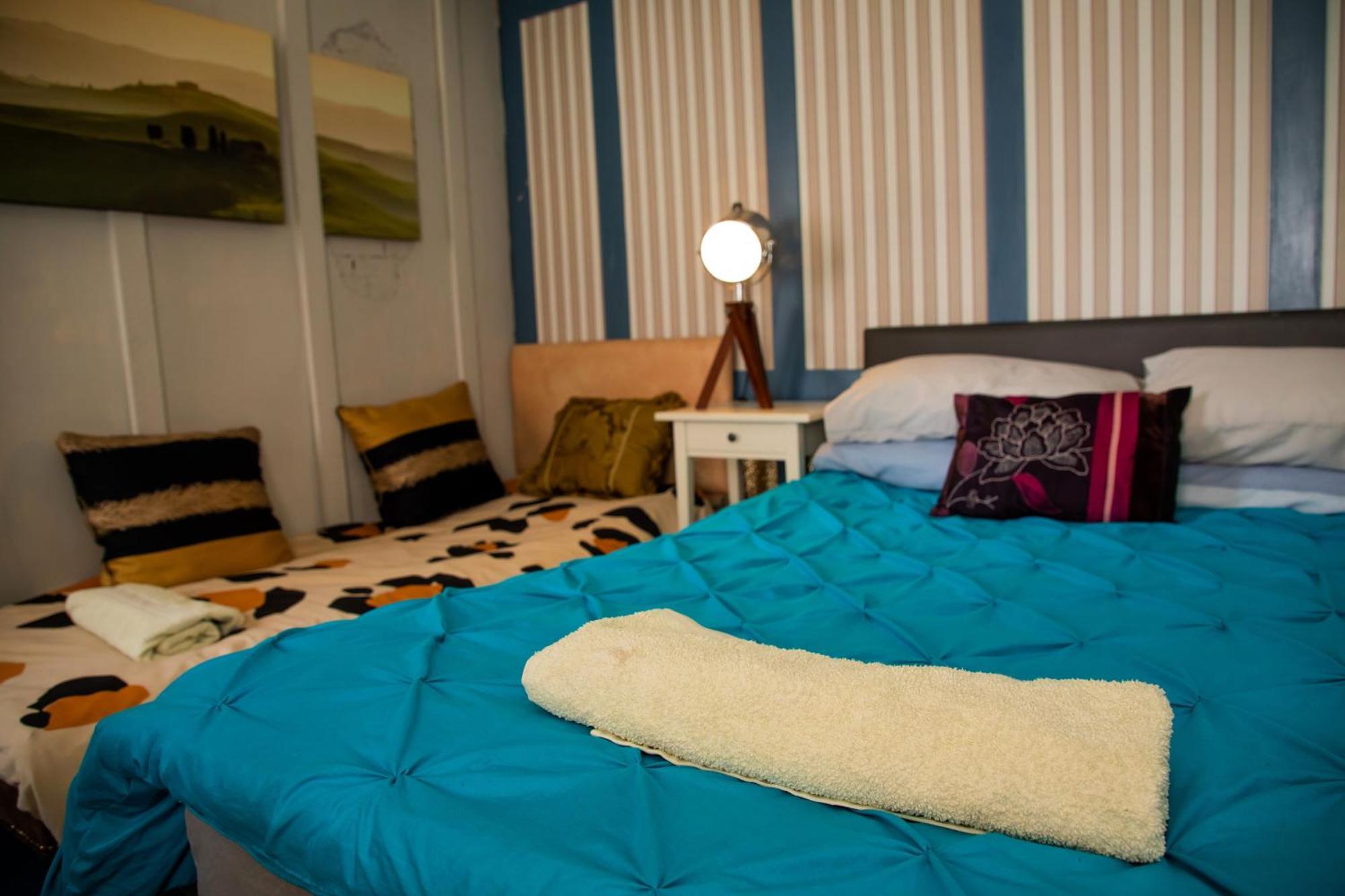 The Secret Garden Apartment Newark-on-Trent  ภายนอก รูปภาพ