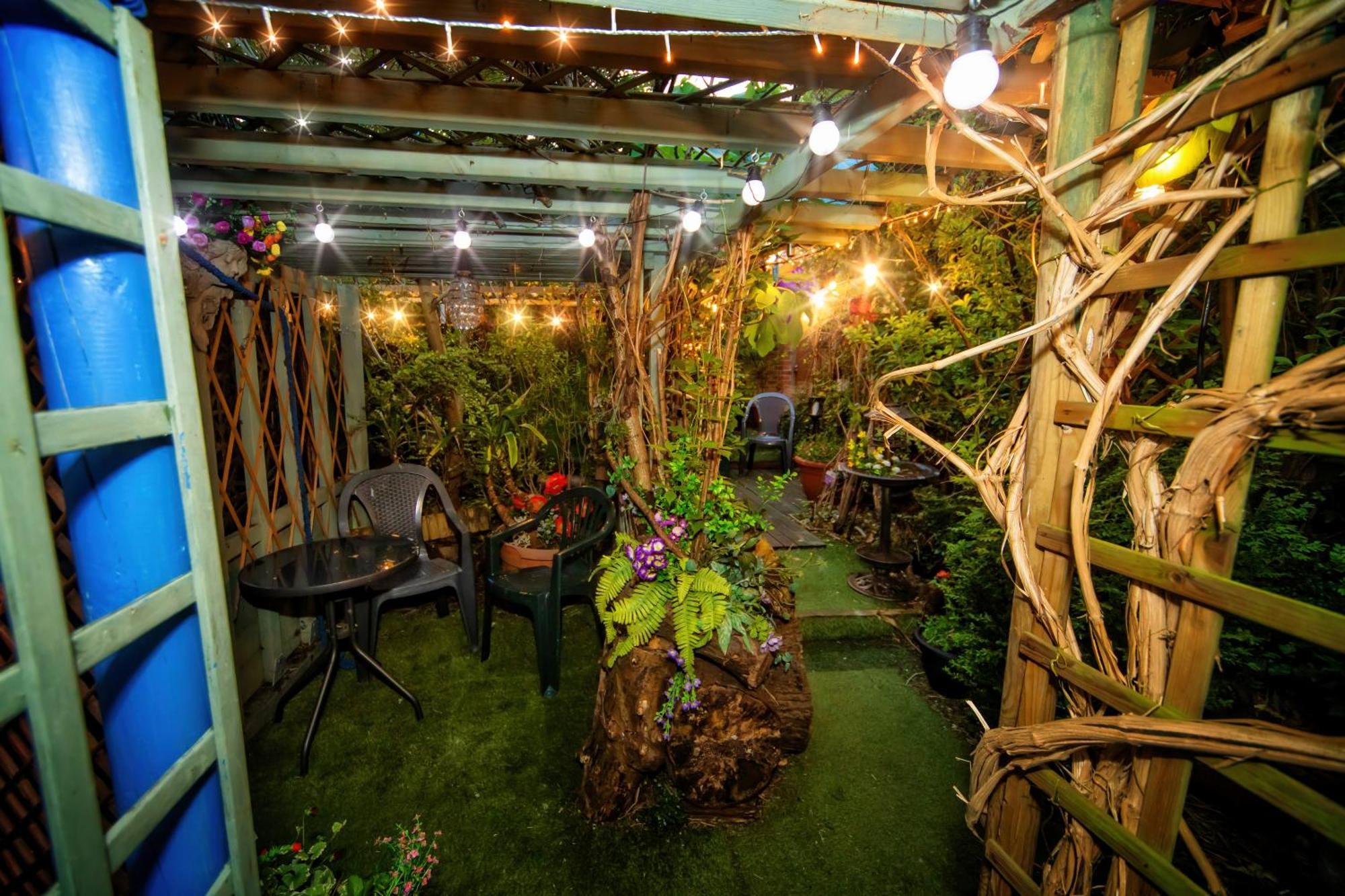 The Secret Garden Apartment Newark-on-Trent  ภายนอก รูปภาพ