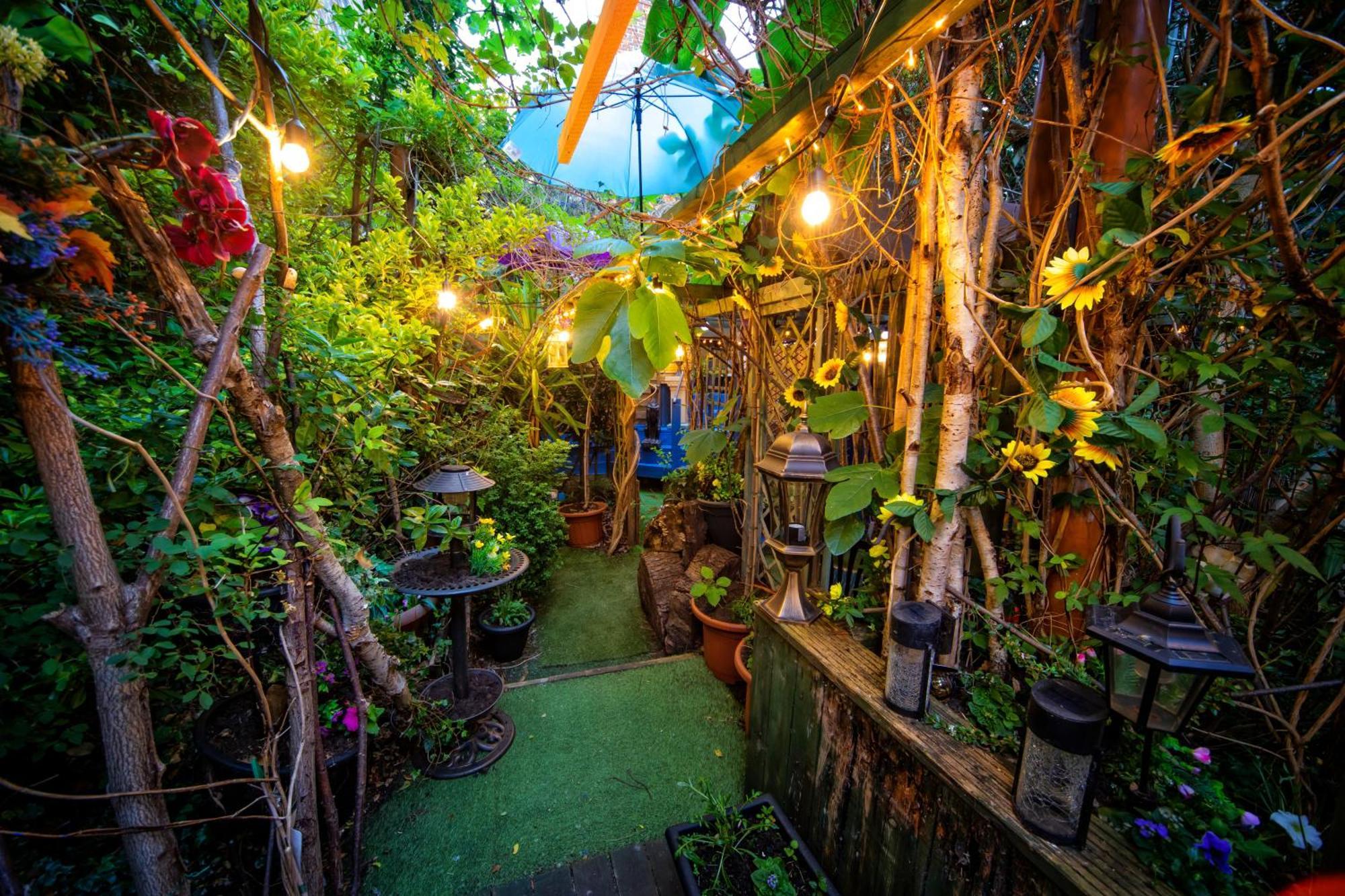 The Secret Garden Apartment Newark-on-Trent  ภายนอก รูปภาพ