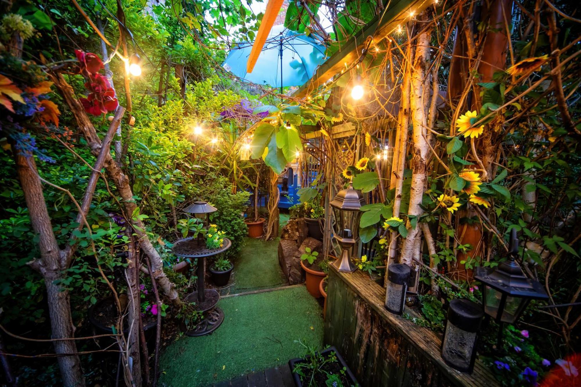 The Secret Garden Apartment Newark-on-Trent  ภายนอก รูปภาพ