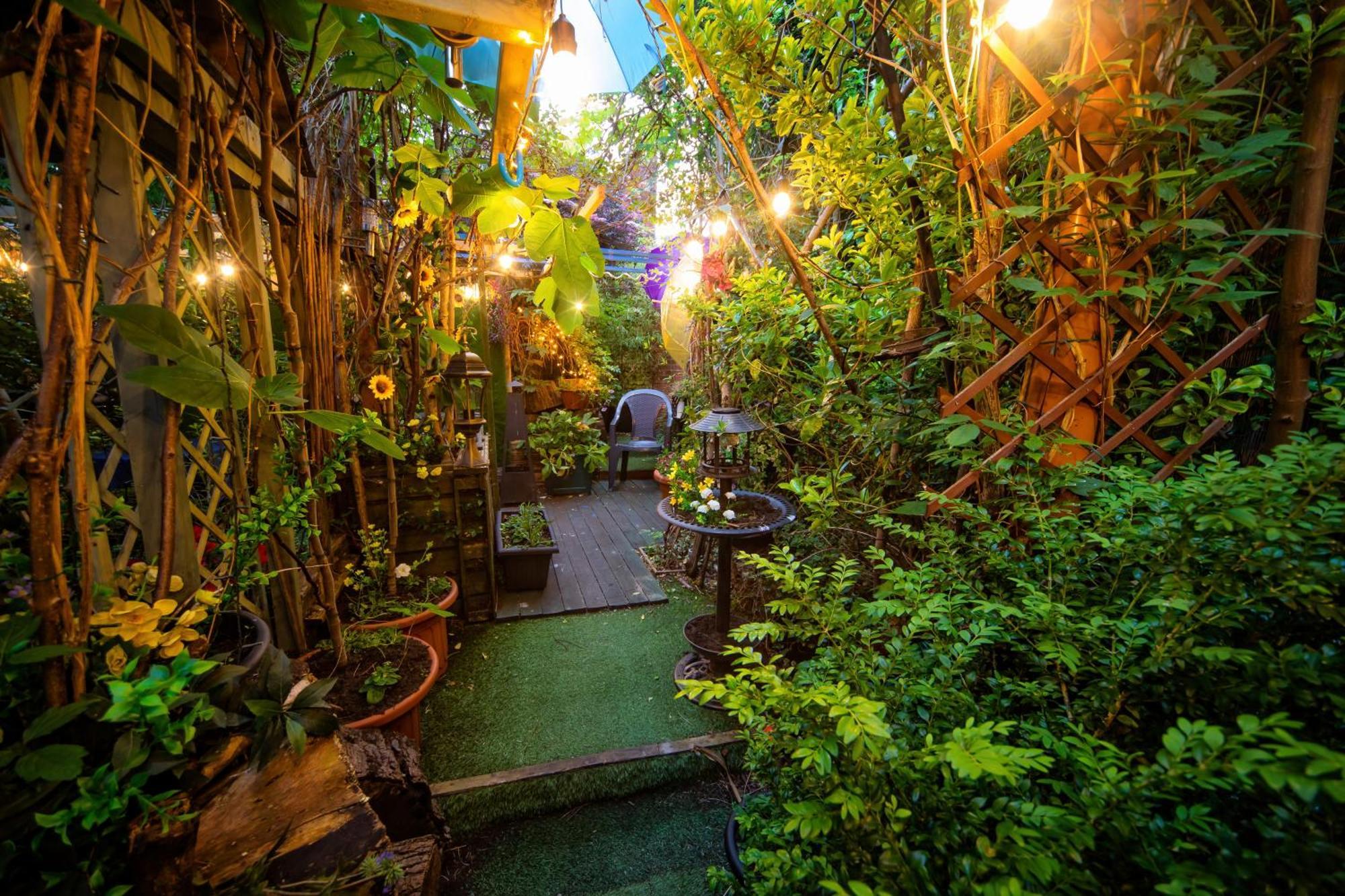 The Secret Garden Apartment Newark-on-Trent  ภายนอก รูปภาพ